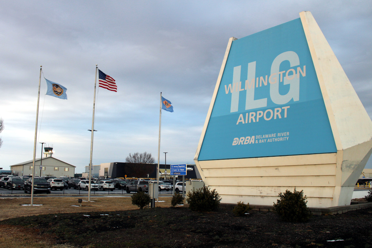 Wilmington-Airport-web.jpg