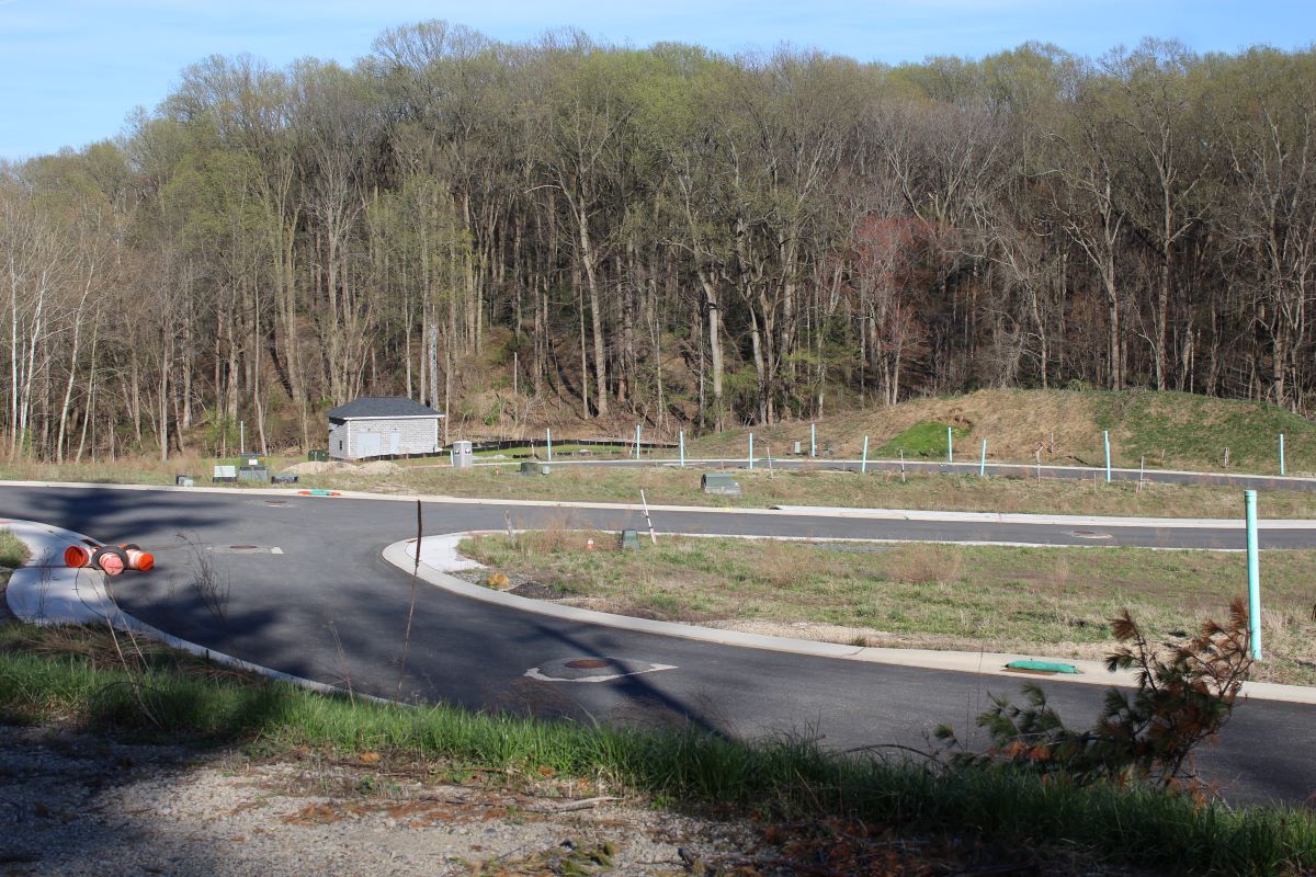 Yorklyn residents consider lawsuit to stop townhome construction